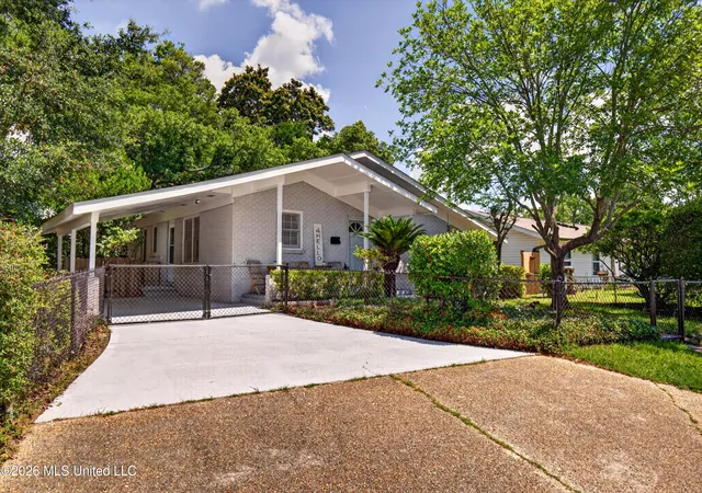 Photo 2 of Single family home for sale at 4340 Betts Cir, Gulfport, MS 39501 | MLS# 4152706 | Listing updated on 2026-08-17
