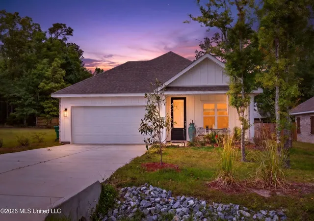 Homes for sale in Diamondhead, MS | 10847 Ala Moana St, Diamondhead, MS 39525 | MLS# 4152734