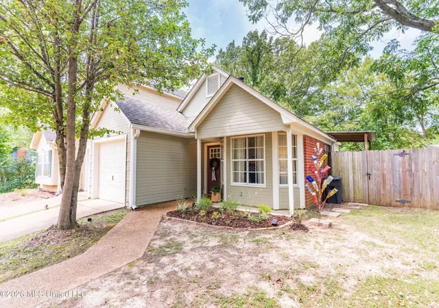 Homes for sale in Clinton, MS | 302 Indian Summer Ln, Clinton, MS 39056 | MLS# 4153190