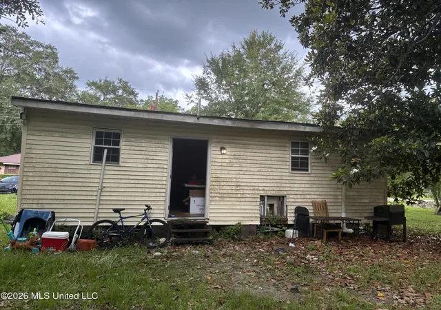 Homes for sale in Picayune, MS | 1107 Roosevelt St, Picayune, MS 39466 | MLS# 4152760