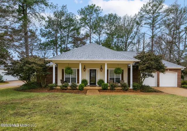 Photo 1 of Sale Pending at 312 Hillchase Dr, Madison, MS 39110 | MLS# 4152783 | Listing updated on 2026-06-30