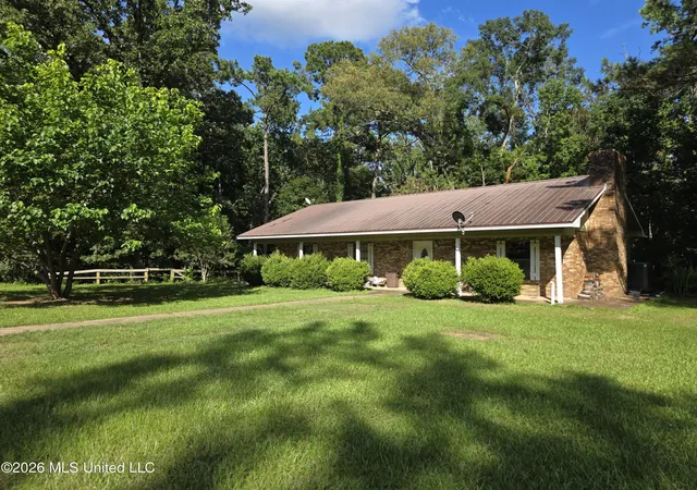 Homes for sale in Wesson, MS | 1008 Tannahill St, Wesson, MS 39191 | MLS# 4152813
