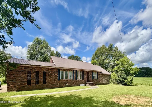 Homes for sale in Tylertown, MS | 166 W Lexie Rd, Tylertown, MS 39667 | MLS# 4152919