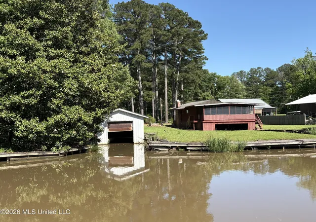 2nd image of 305 Lake Harbor Rd, Brandon, MS 39047 | MLS# 4152850