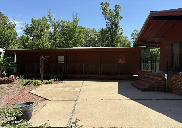 3rd image of 305 Lake Harbor Rd, Brandon, MS 39047 | MLS# 4152850