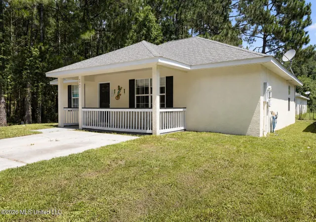 Homes for sale in Bay Saint Louis, MS | 6032 E Oktibbeha St, Bay Saint Louis, MS 39520 | MLS# 4152932