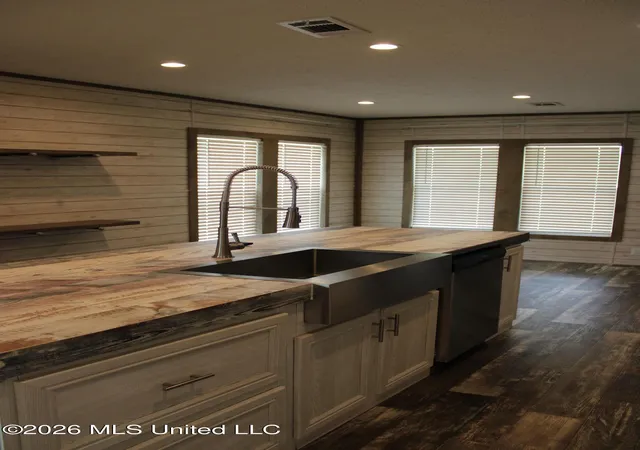 Homes for sale in Heidelberg, MS | 3880 Mississippi 528, Heidelberg, MS 39439 | MLS# 4152800