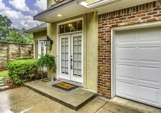 Photo 4 of Single family home for sale at 12 Ashton Gdns Dr, Jackson, MS 39211 | MLS# 4152812 | Listing updated on 2026-09-11