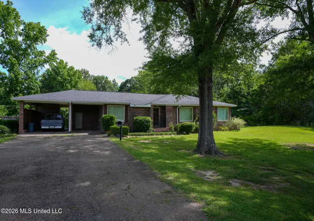 Homes for sale in Hazlehurst, MS | 13033 Dentville Rd, Hazlehurst, MS 39083 | MLS# 4152993