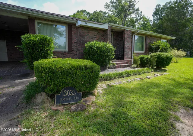 Homes for sale in Hazlehurst, MS | 13033 Dentville Rd, Hazlehurst, MS 39083 | MLS# 4152993