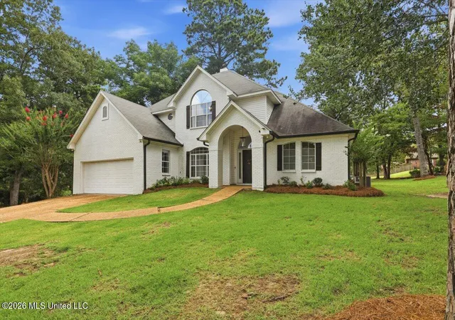 Photo 2 of Single family home for sale at 346 Woodlands Dr, Brandon, MS 39047 | MLS# 4156994 | Listing updated on 2026-07-24