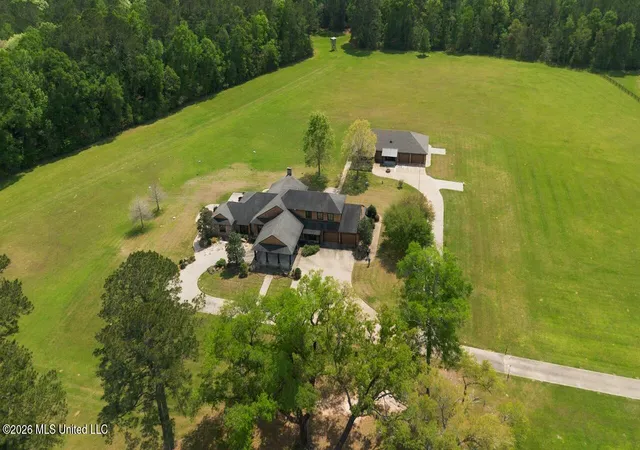 1st image of 1979 Leman Rd, Oakdale, LA 71463 | MLS# 4152833