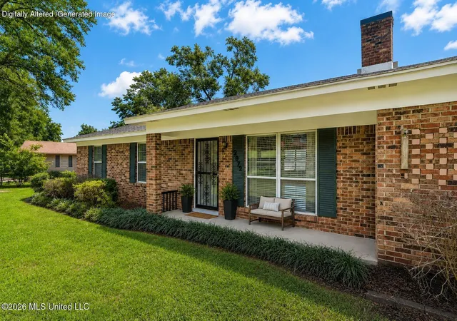 Homes for sale in Grenada, MS | 2072 Oakhurst Dr, Grenada, MS 38901 | MLS# 4152853