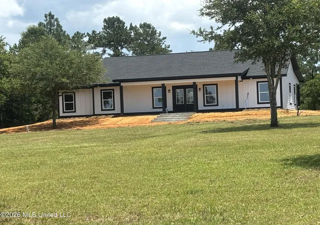 Homes for sale in Kiln, MS | 6136 Road 541, Kiln, MS 39556 | MLS# 4153029