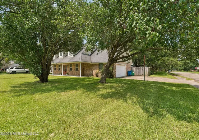 2nd image of 1503 Roswell St, Pascagoula, MS 39581 | MLS# 4152865
