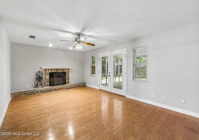 Photo 4 of Sale Pending at 1503 Roswell St, Pascagoula, MS 39581 | MLS# 4152865 | Listing updated on 2026-07-28