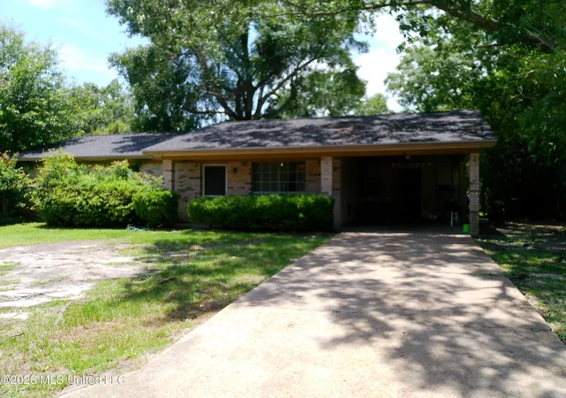 Homes for sale in Gulfport, MS | 9 Park Dr, Gulfport, MS 39503 | MLS# 4152875