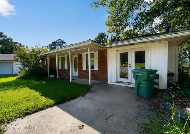 Homes for sale in Gulfport, MS | 201 Fore Cir, Gulfport, MS 39503 | MLS# 4152881