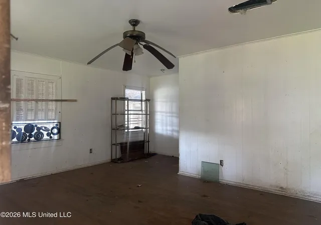 Photo 2 of Sale Pending at 224 Hartfield St, Jackson, MS 39216 | MLS# 4152879 | Listing updated on 2026-09-12