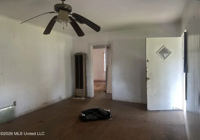 Photo 3 of Sale Pending at 224 Hartfield St, Jackson, MS 39216 | MLS# 4152879 | Listing updated on 2026-09-12