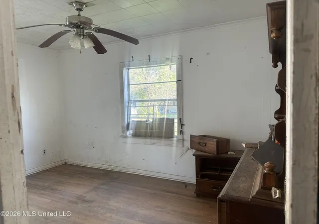Photo 3 of Sale Pending at 224 Hartfield St, Jackson, MS 39216 | MLS# 4152879 | Listing updated on 2026-09-12