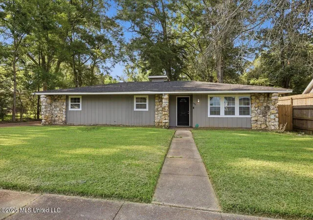 Photo 1 of Single family home for sale at 507 Heatherwood Dr, Jackson, MS 39212 | MLS# 4158140 | Listing updated on 2026-08-05