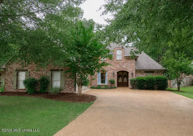 Photo 2 of Sale Pending at 109 Bear Crk Cir, Canton, MS 39046 | MLS# 4152988 | Listing updated on 2026-09-03