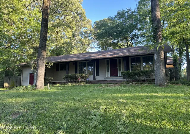 Photo 1 of Sale Pending at 622 N Naples Rd, Jackson, MS 39206 | MLS# 4152933 | Listing updated on 2026-08-06