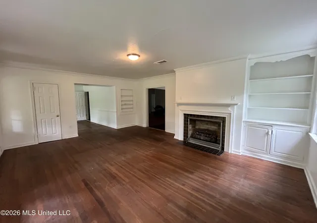 Photo 3 of Sale Pending at 622 N Naples Rd, Jackson, MS 39206 | MLS# 4152933 | Listing updated on 2026-08-06