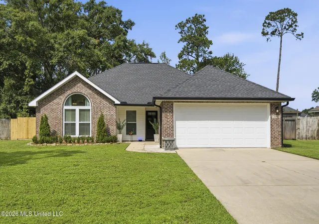 Homes for sale in Long Beach, MS | 309 Woodcrest Dr, Long Beach, MS 39560 | MLS# 4154102