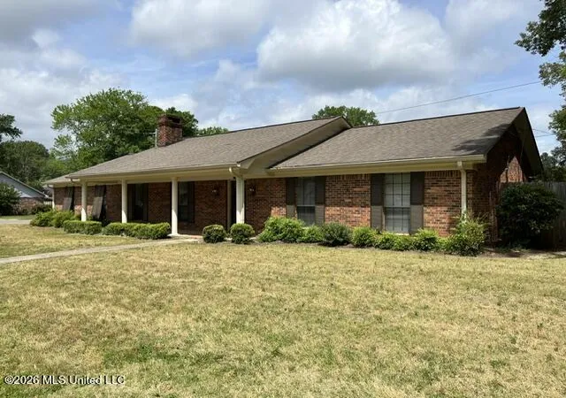 1st image of 304 Shadowood Ln, Starkville, MS 39759 | MLS# 4153001