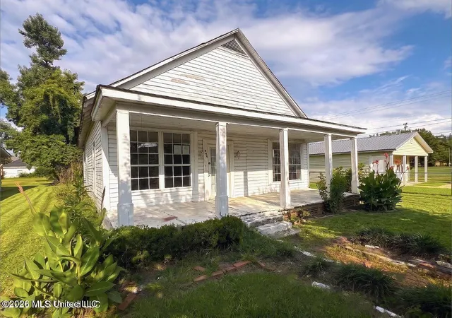 Photo 1 of Sale Pending at 604 Central St, Belzoni, MS 39038 | MLS# 4153132 | Listing updated on 2026-09-09