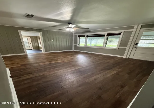 5th image of 3815 Scovel Ave, Pascagoula, MS 39581 | MLS# 4153022
