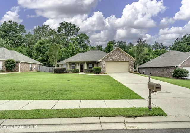 Homes for sale in Flowood, MS | 164 Britton Cir, Flowood, MS 39232 | MLS# 4153201