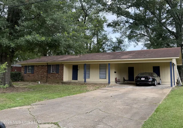 Photo 1 of Single family home for sale at 1954 Longwood Dr, Jackson, MS 39212 | MLS# 4153055 | Listing updated on 2026-06-17