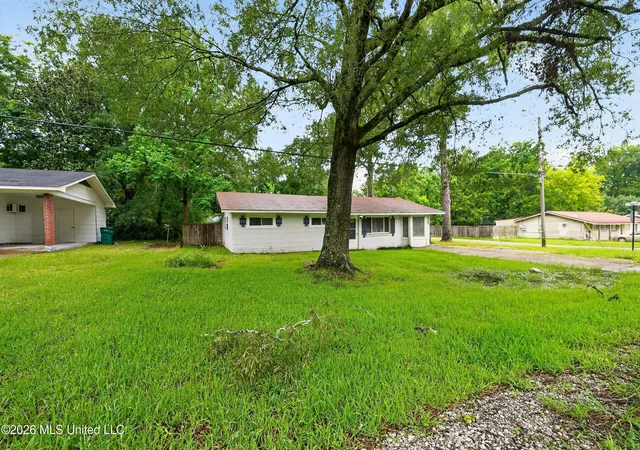 Photo 2 of Single family home for sale at 4305 Old Brandon Rd, Pearl, MS 39208 | MLS# 4154045 | Listing updated on 2026-09-14