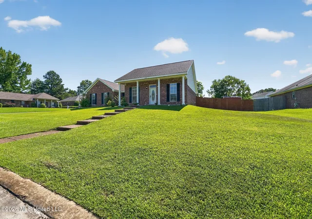Photo 2 of Single family home for sale at 638 Oak Ridge Way, Pearl, MS 39208 | MLS# 4153154 | Listing updated on 2026-09-25
