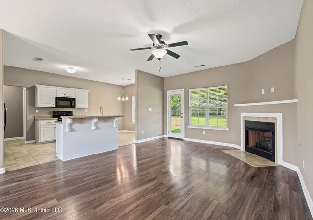 Photo 3 of Single family home for sale at 4274 Markston Dr, Southaven, MS 38672 | MLS# 4153095 | Listing updated on 2026-07-29