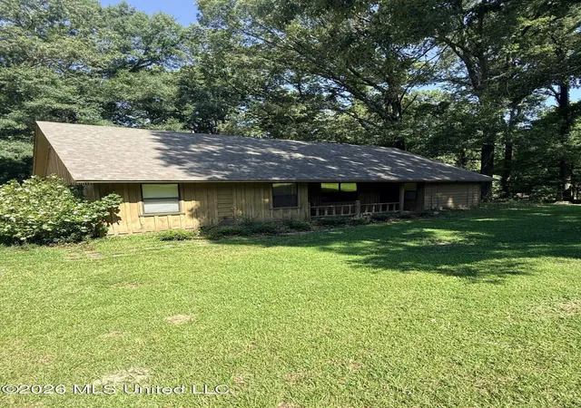 Homes for sale in Vicksburg, MS | 417 Silver Creek Dr, Vicksburg, MS 39180 | MLS# 4153122