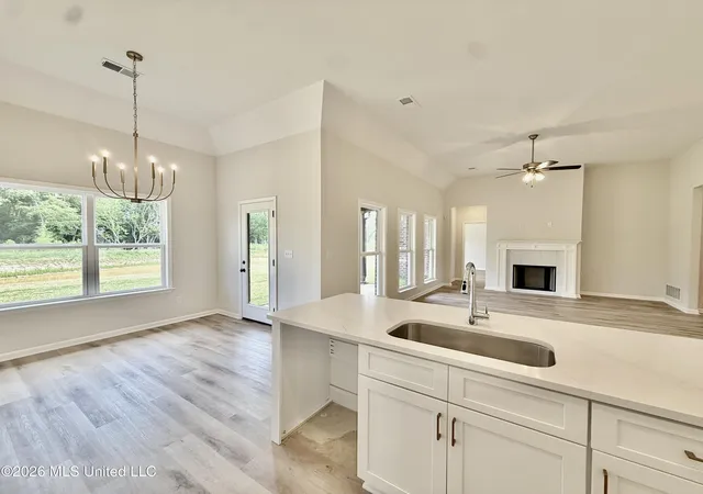 Photo 4 of Single family home for sale at 1040 Great Gln Dr, Southaven, MS 38671 | MLS# 4153113 | Listing updated on 2026-09-18