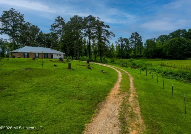 Homes for sale in Magee, MS | 2350 S Co Road 114, Magee, MS 39111 | MLS# 4153196