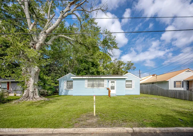 Photo 1 of Sale Pending at 1815 Cherubusco St, Pascagoula, MS 39567 | MLS# 4153572 | Listing updated on 2026-09-06