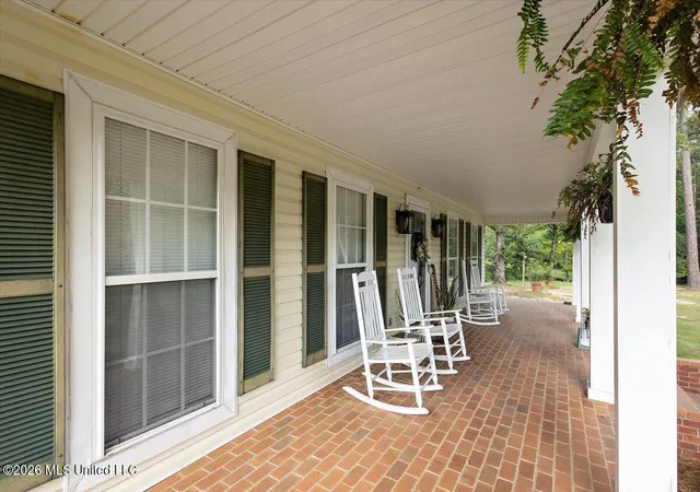 Homes for sale in Terry, MS | 402 Springwood Cir, Terry, MS 39170 | MLS# 4153152