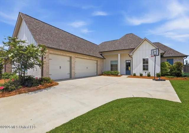 Homes for sale in Flowood, MS | 249 Bronson Bnd, Flowood, MS 39232 | MLS# 4154778