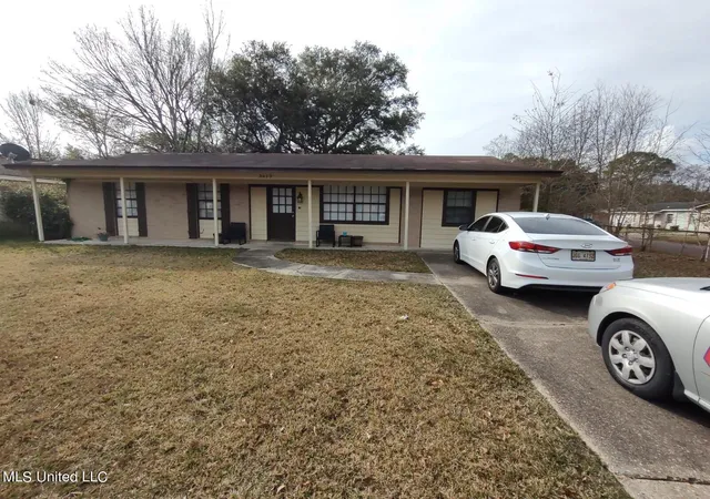 Photo 1 of Single family home for sale at 3619 Pentagon Dr, Pascagoula, MS 39581 | MLS# 4153203 | Listing updated on 2026-06-19