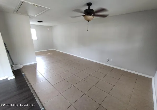 Photo 3 of Single family home for sale at 3619 Pentagon Dr, Pascagoula, MS 39581 | MLS# 4153203 | Listing updated on 2026-06-19