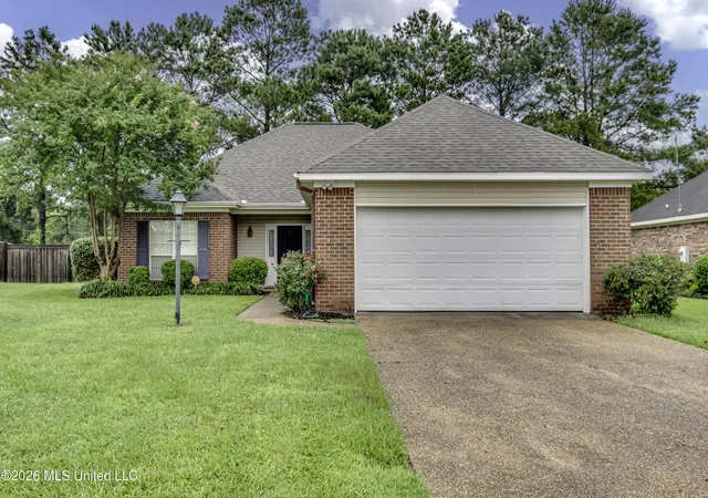 Homes for sale in Byram, MS | 6 Old Bridge Cvs, Byram, MS 39272 | MLS# 4153191