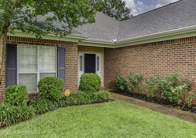 Homes for sale in Byram, MS | 6 Old Bridge Cvs, Byram, MS 39272 | MLS# 4153191
