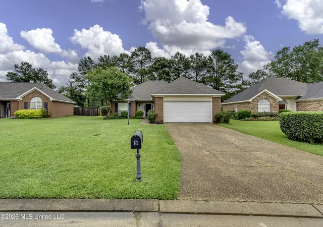 Homes for sale in Byram, MS | 6 Old Bridge Cvs, Byram, MS 39272 | MLS# 4153191
