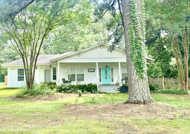 Homes for sale in Brookhaven, MS | 423 Natchez Ave, Brookhaven, MS 39601 | MLS# 4153243